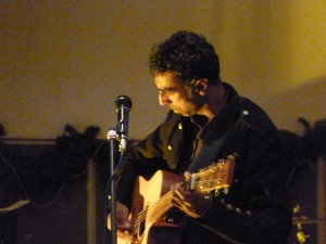 Dinesh Fernando - solo acoustic